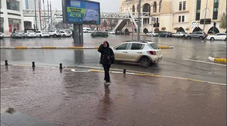 Şanlıurfa’da sağanak ve dolu etkili oldu! Zor anlar yaşadılar - Resim: 6